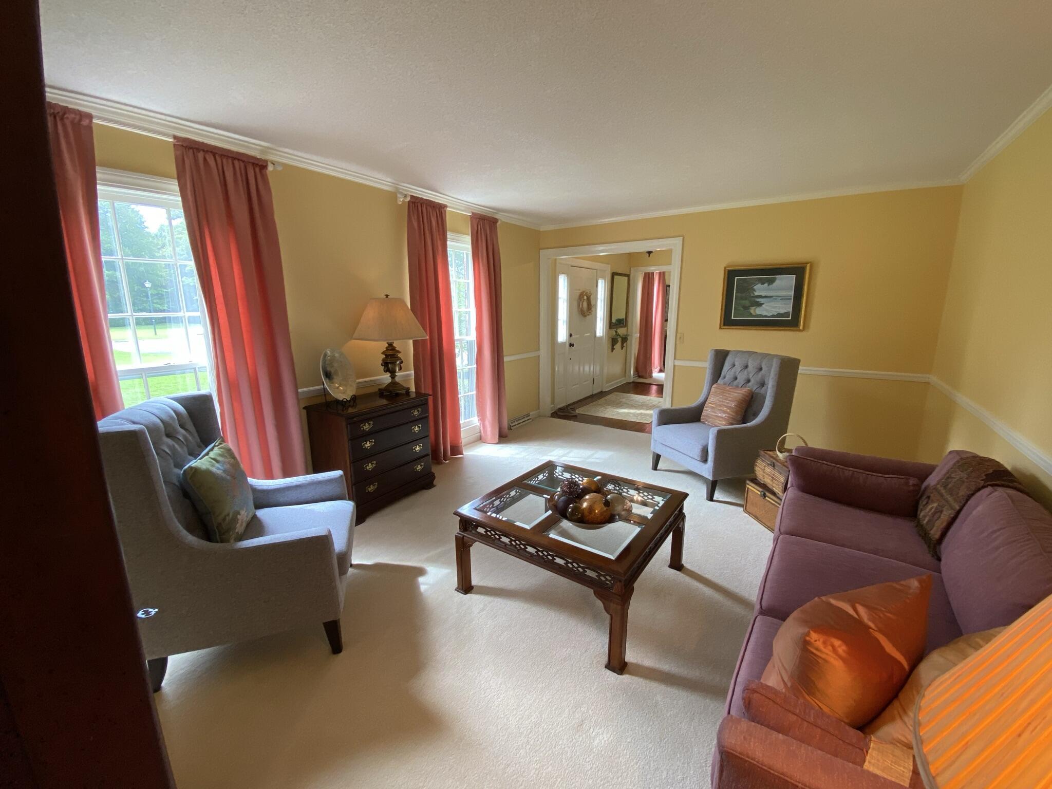 688 Linns Point Mount Pleasant, SC 29464 - Photo 6 of 24 IMG_1211