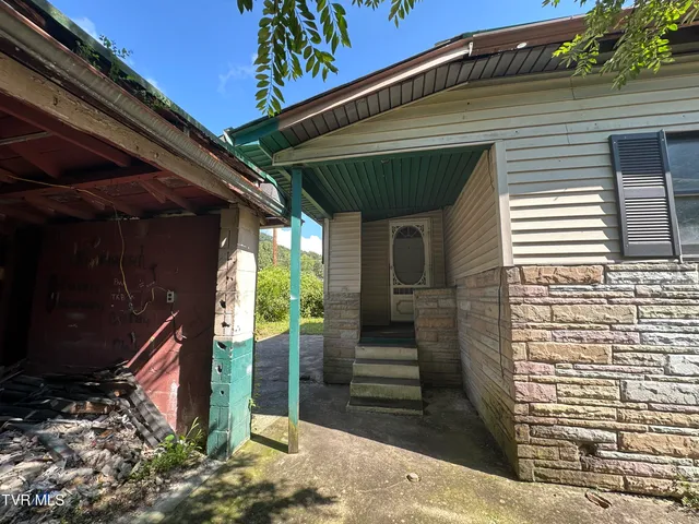 $40,000 | 308 Spruce Street, Appalachia, VA 24216