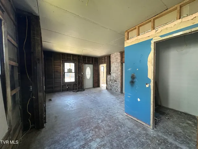 $40,000 | 308 Spruce Street, Appalachia, VA 24216