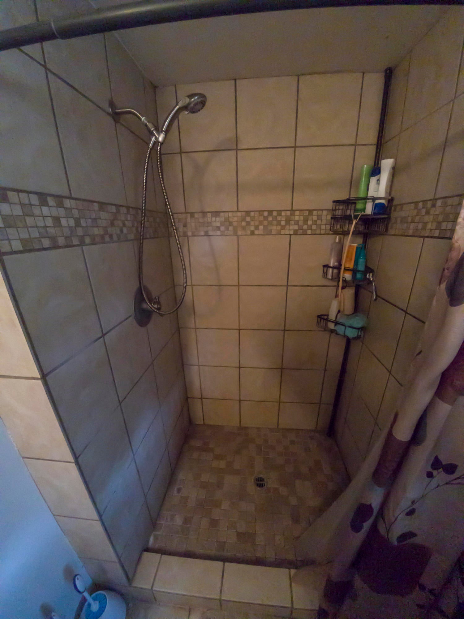 4606 Tioga Way Central Point, OR 97502 - Photo 19 of 29 GOPR3569