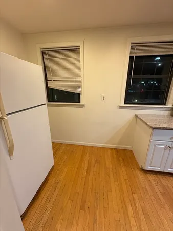 $2,600 | 73-73A Hudson Street, Unit 2, Boston, MA 02111