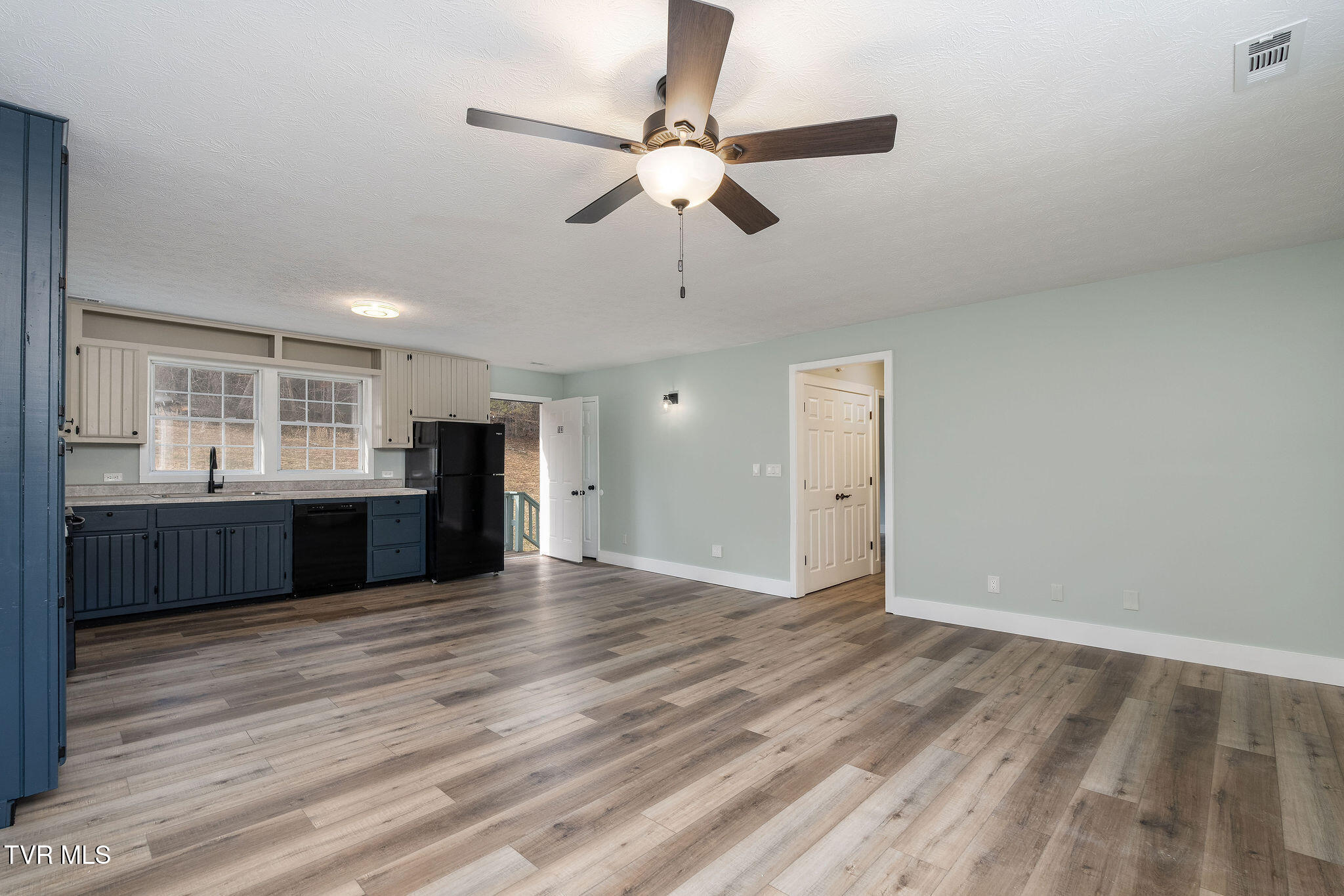 6672 Roan Creek Road Butler, TN 37640 - Photo 105 of 163 DSC00746-Edit