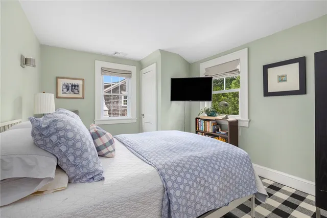 $5,500 | 41 Hunter Avenue, Newport, RI 02840