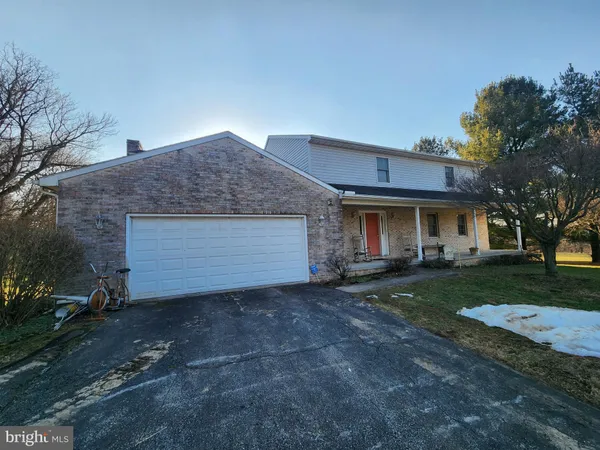$600,000 | 290 Locust Grove Road, Bainbridge, PA 17502