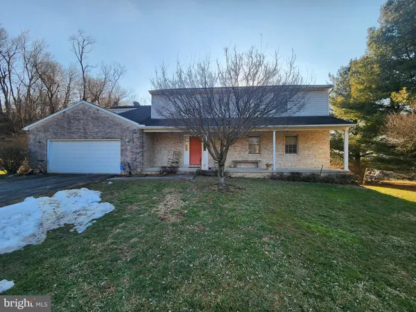 $600,000 | 290 Locust Grove Road, Bainbridge, PA 17502