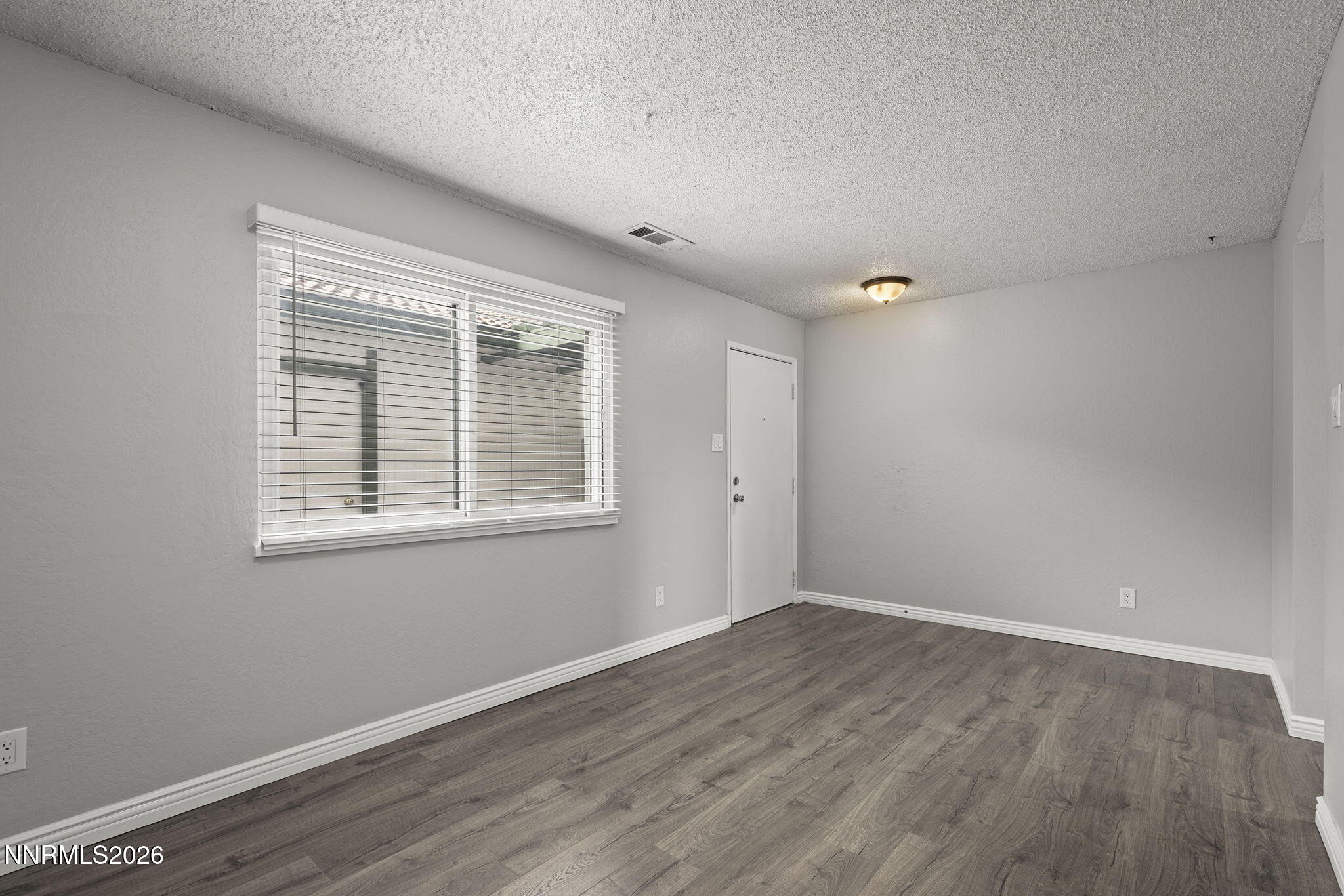 2264 Cannonball Road Sparks, NV 89431 - Photo 5 of 21 5-web-or-mls-_DSC0143
