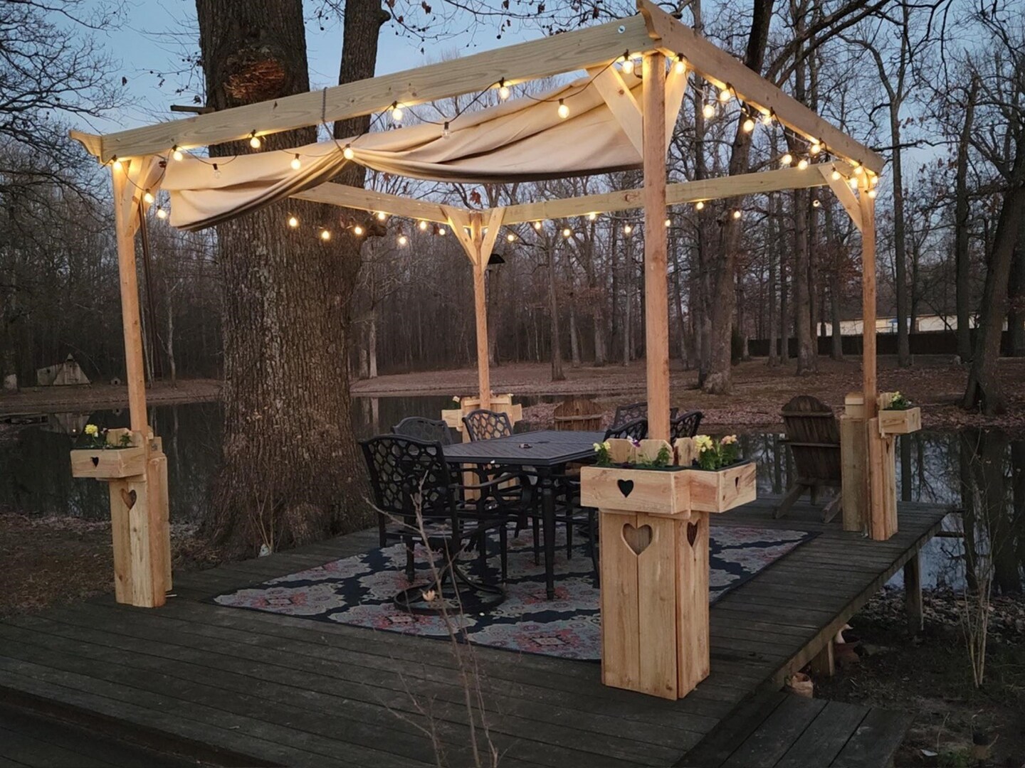 1600 Scott Street Metropolis, IL 62960 - Photo 14 of 23 a view of a patio with table and chairs potted plants