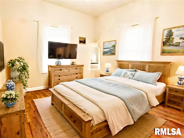 $299,900 | 1600 Scott Street, Metropolis, IL 62960