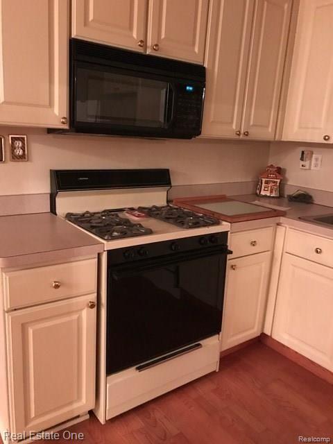 2614 Judah Road Lake Orion, MI 48359 - Photo 21 of 41 IMG_5920.JPG