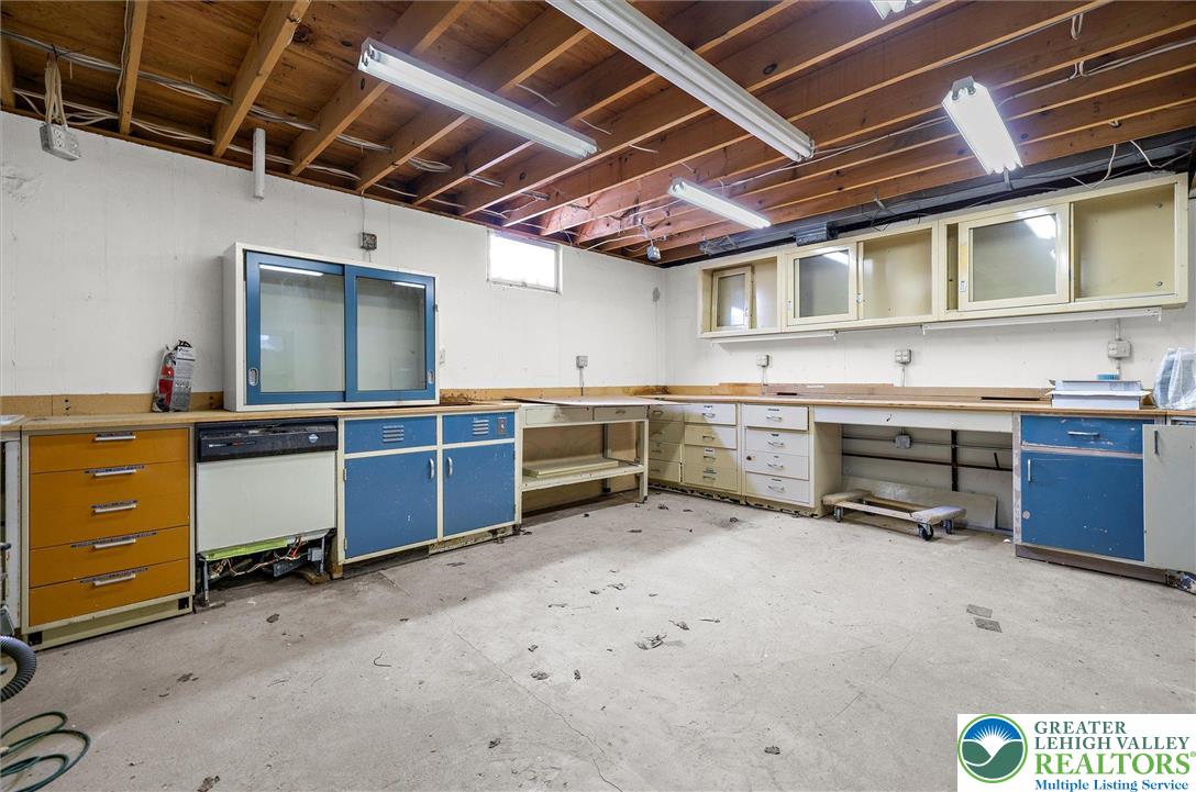 7112 Country Spring Road New Tripoli, PA 18066 - Photo 28 of 46 Basement workshop