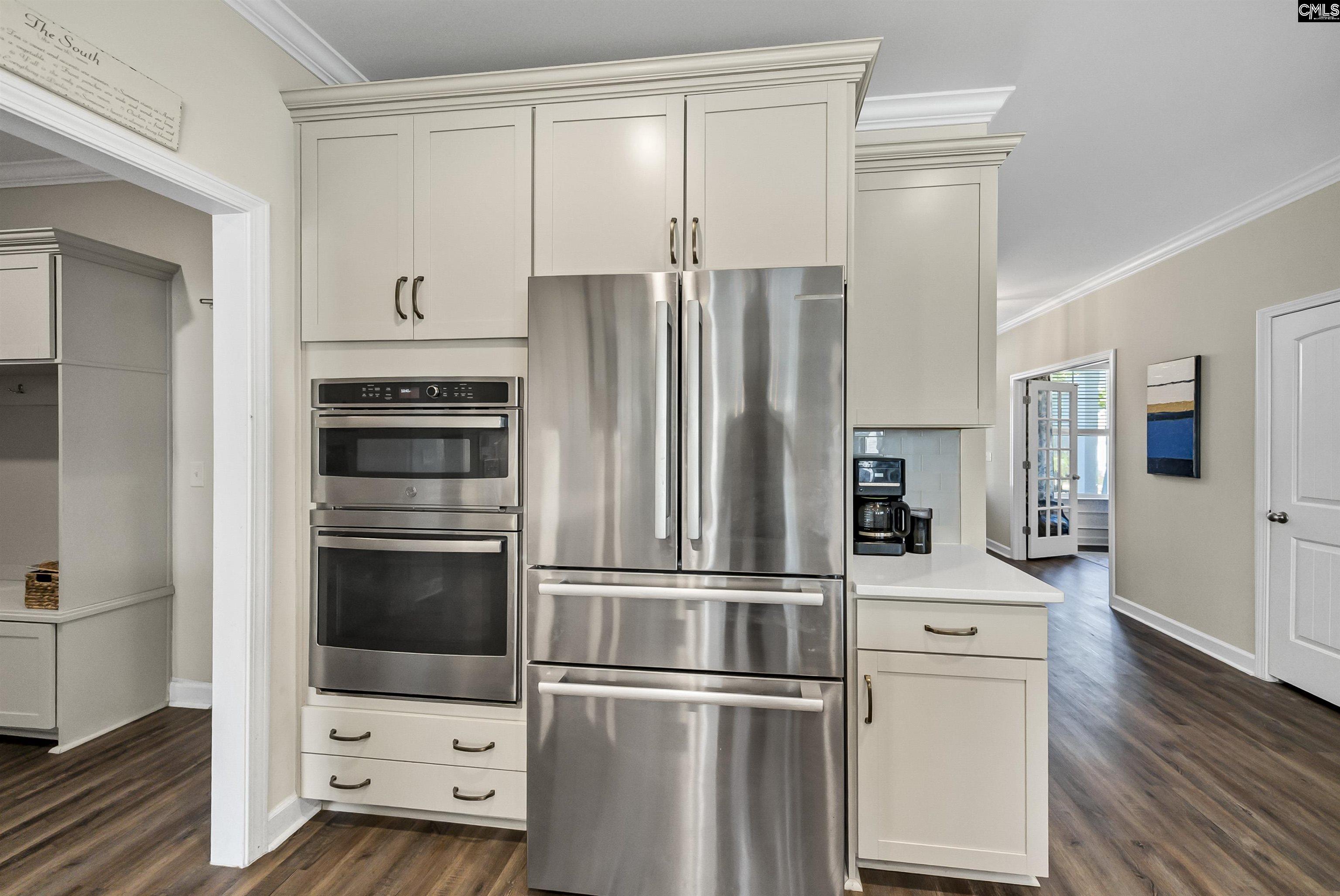 515 Malachite Lane Chapin, SC 29036 - Photo 11 of 63 a kitchen with stainless steel appliances and refrigerator