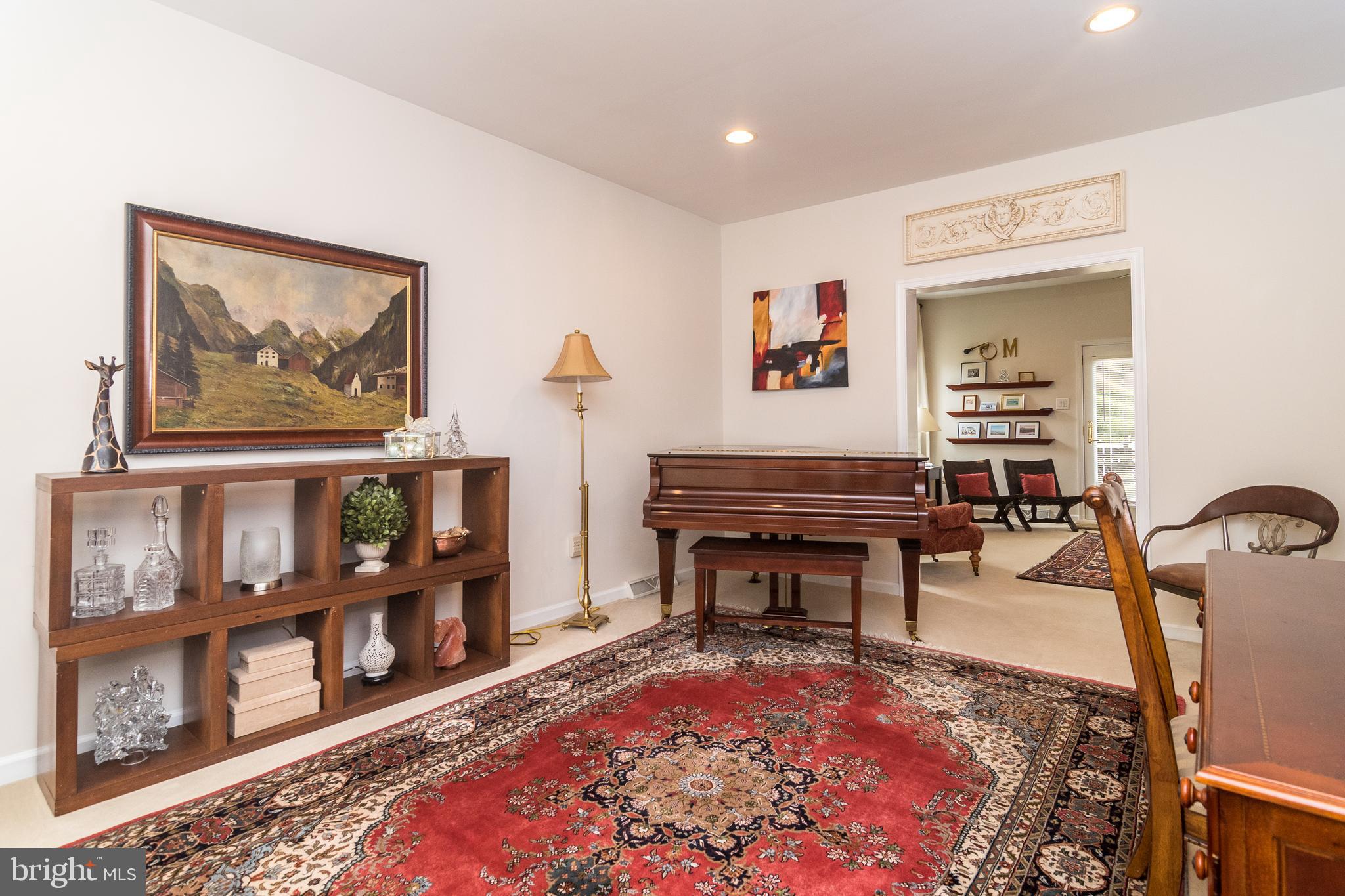 106 Broad Acres Road Colmar, PA 18915 - Photo 12 of 66 Living Room