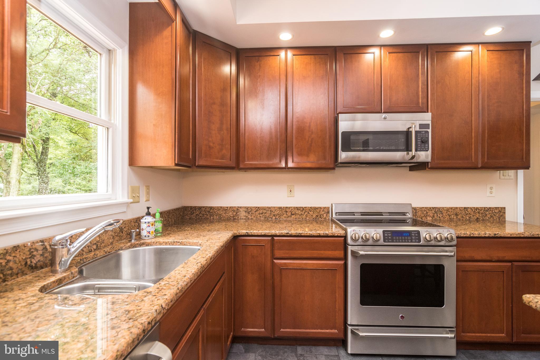106 Broad Acres Road Colmar, PA 18915 - Photo 25 of 66 Kitchen