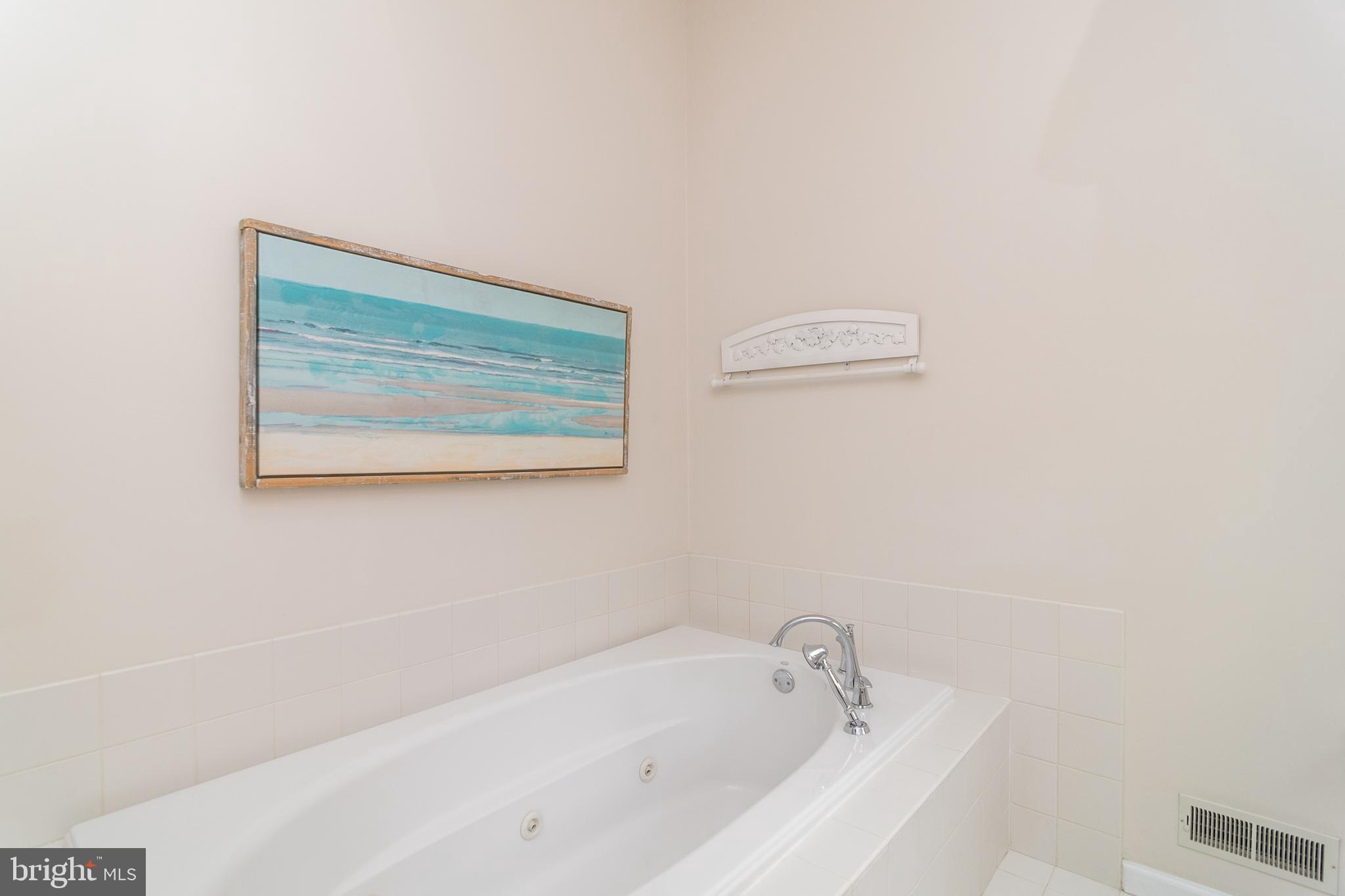 106 Broad Acres Road Colmar, PA 18915 - Photo 39 of 66 Master Bath