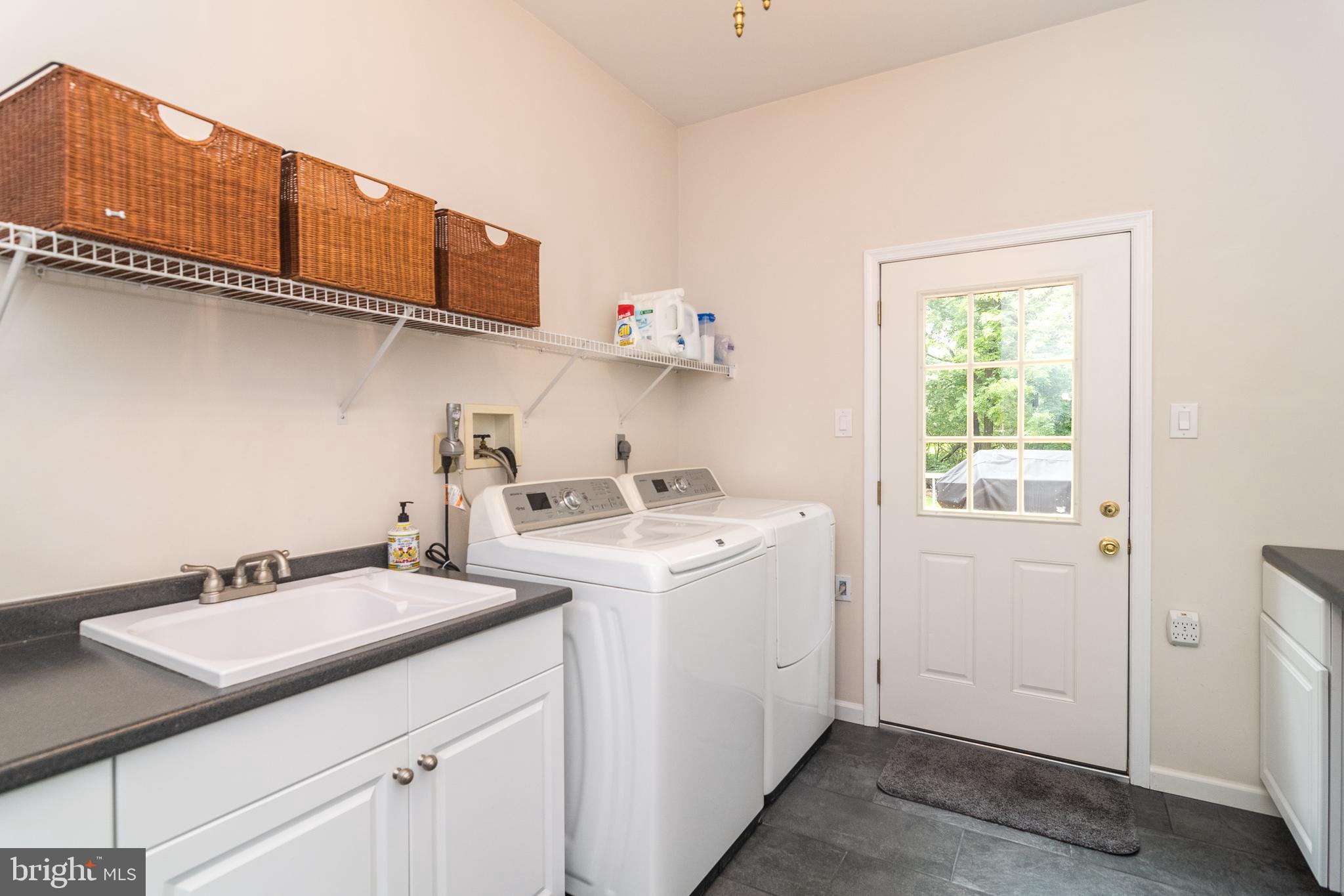 106 Broad Acres Road Colmar, PA 18915 - Photo 53 of 66 Laundry/Mudroom