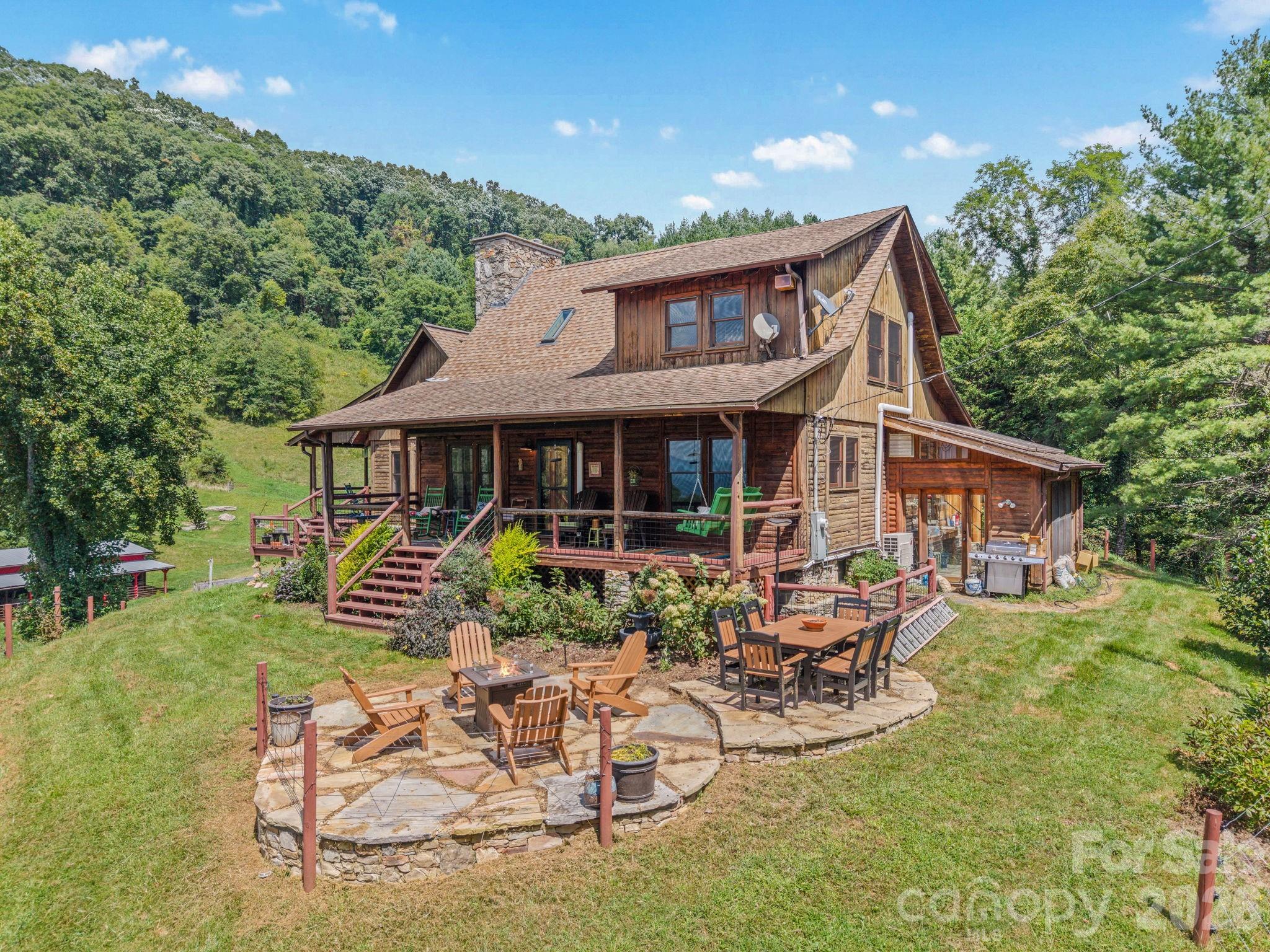 3570 Crabtree Mountain Road Clyde, NC 28721 - Photo 10 of 48 Gallery Image 10
