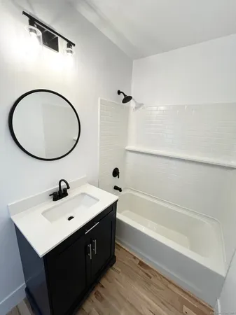 $2,300 | 416 Park Street, Unit 1, New Britain, CT 06051