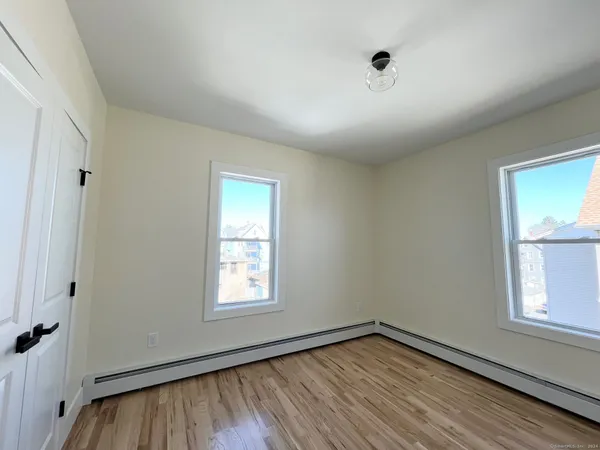$2,300 | 416 Park Street, Unit 1, New Britain, CT 06051