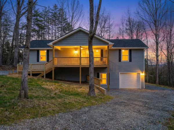 $400,000 | 2086 Wood Lake Lane, Young Harris, GA 30582