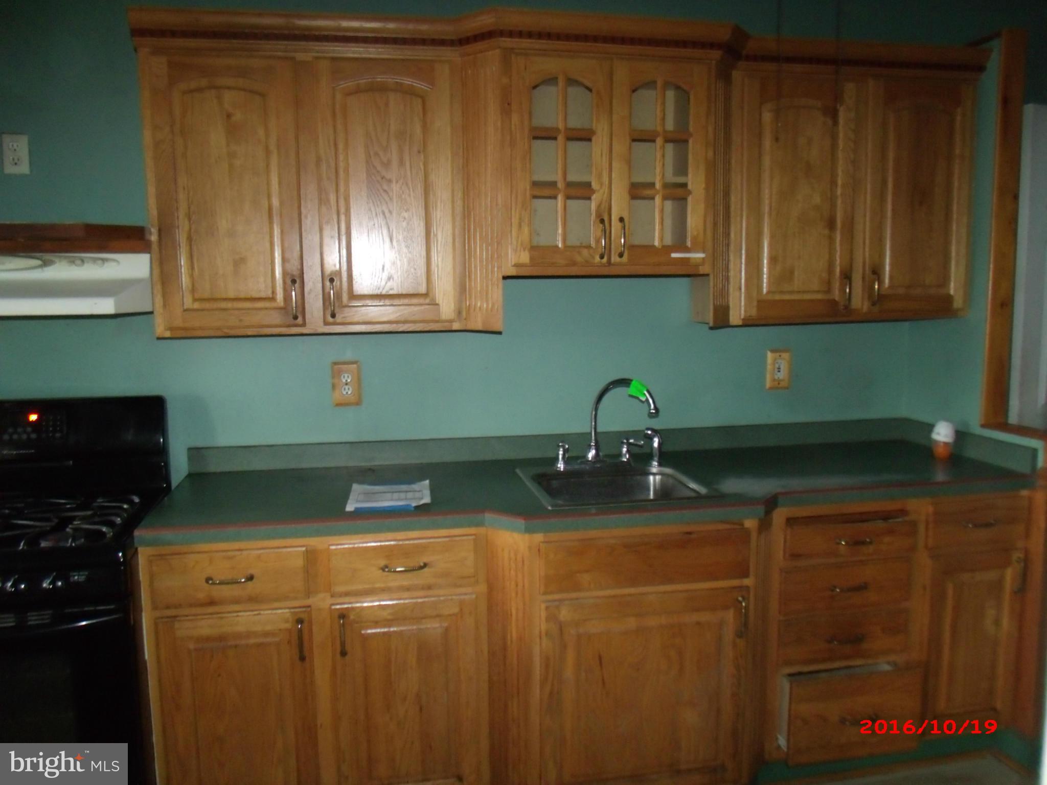 5222 Old Frederick Road Baltimore, MD 21229 - Photo 5 of 17 Kitchen