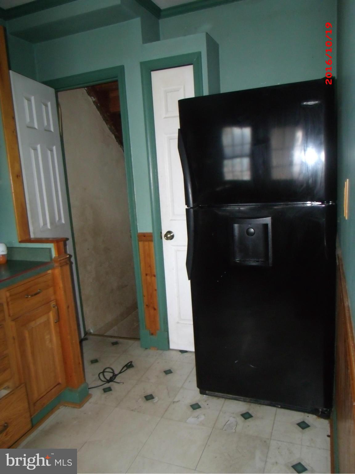 5222 Old Frederick Road Baltimore, MD 21229 - Photo 7 of 17 Kitchen