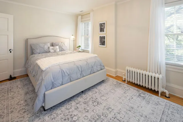 $2,895,000 | 2400 West Lake Of The Isles Parkway, Minneapolis, MN 55405