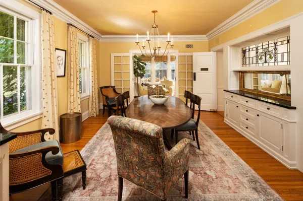 $2,895,000 | 2400 West Lake Of The Isles Parkway, Minneapolis, MN 55405