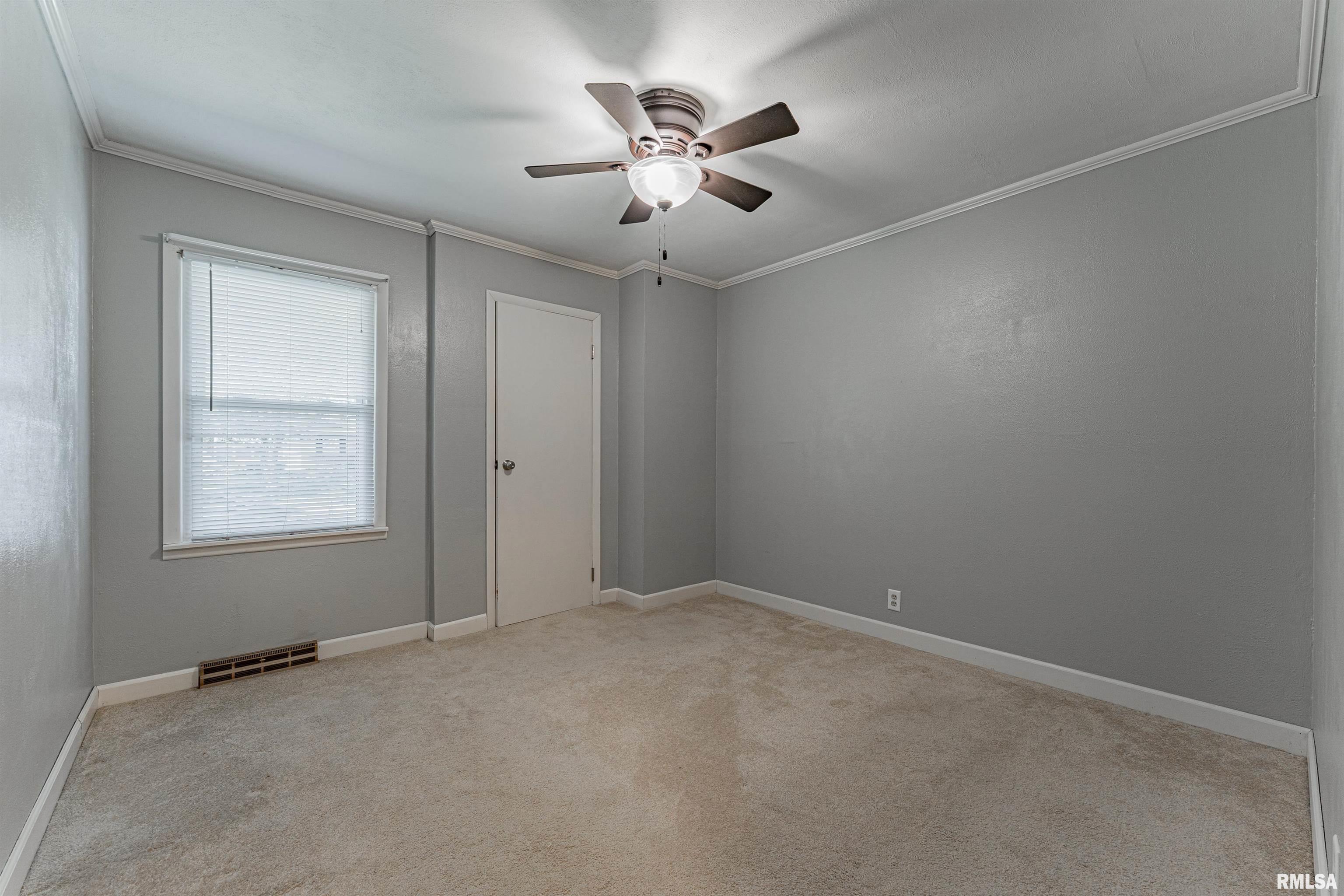 1708 Rutledge Drive Lincoln, IL 62656 - Photo 11 of 22