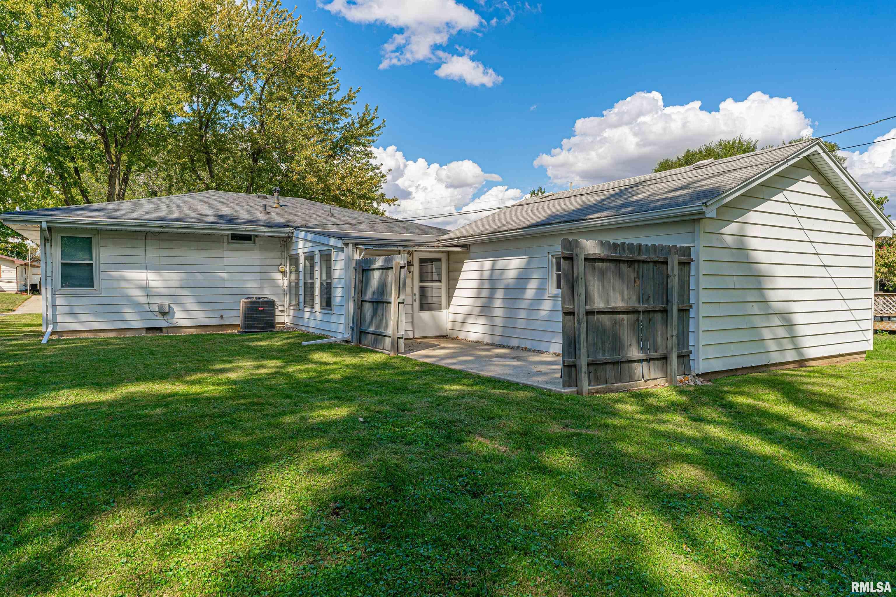 1708 Rutledge Drive Lincoln, IL 62656 - Photo 19 of 22