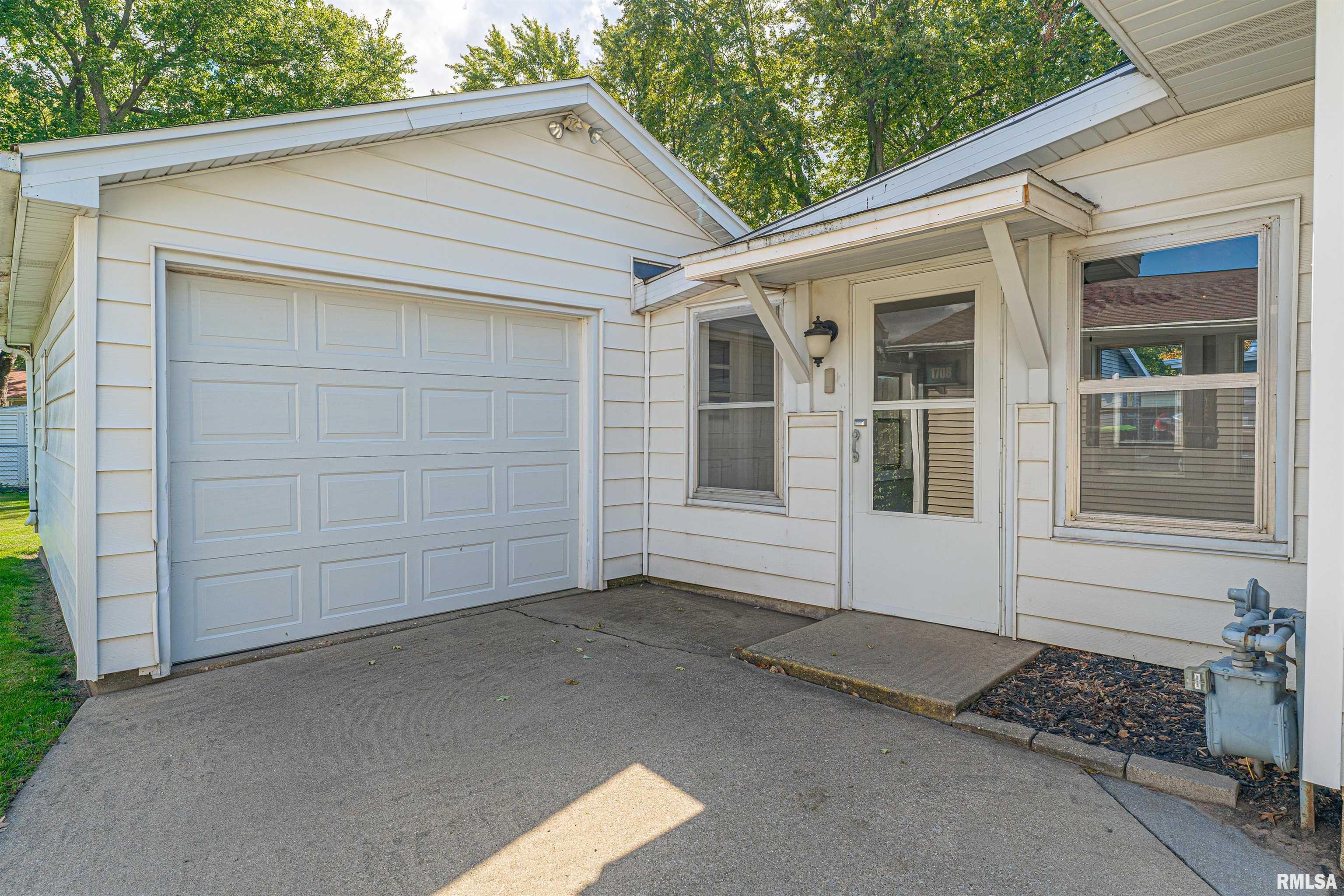 1708 Rutledge Drive Lincoln, IL 62656 - Photo 21 of 22