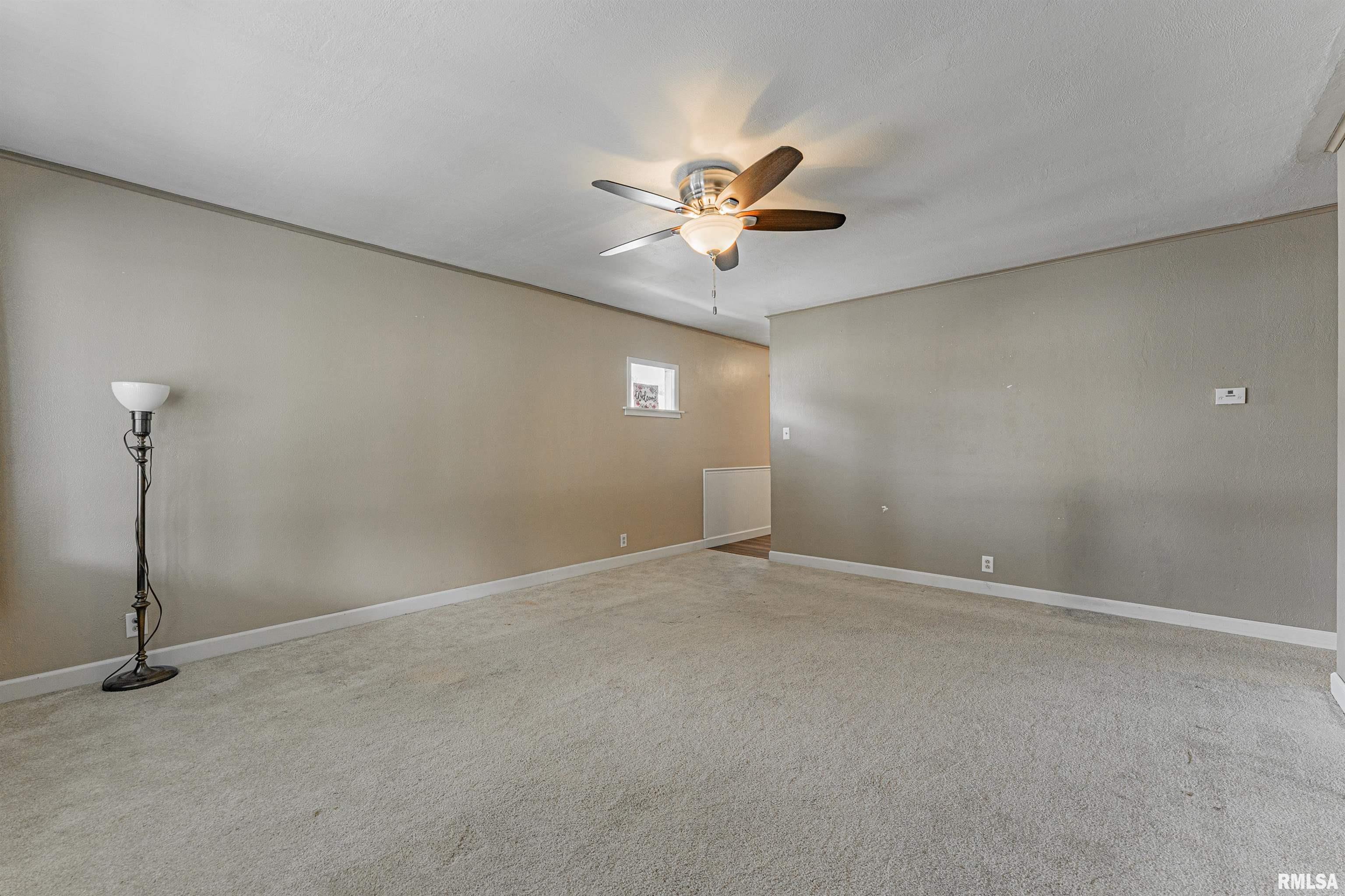 1708 Rutledge Drive Lincoln, IL 62656 - Photo 3 of 22