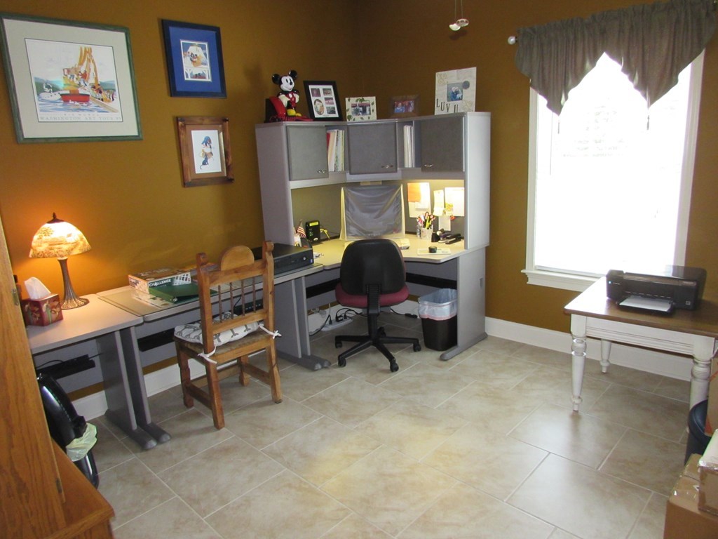 7440 Goodall Mill Road Macon, GA 31216 - Photo 24 of 33 a workspace with furniture and a window