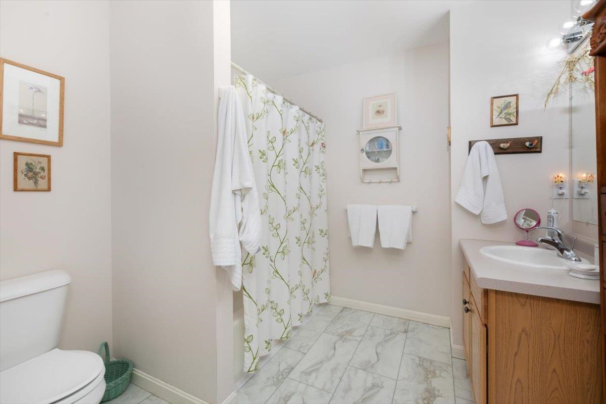 63 Pleasant Street Windham, NH 03087 - Photo 21 of 38