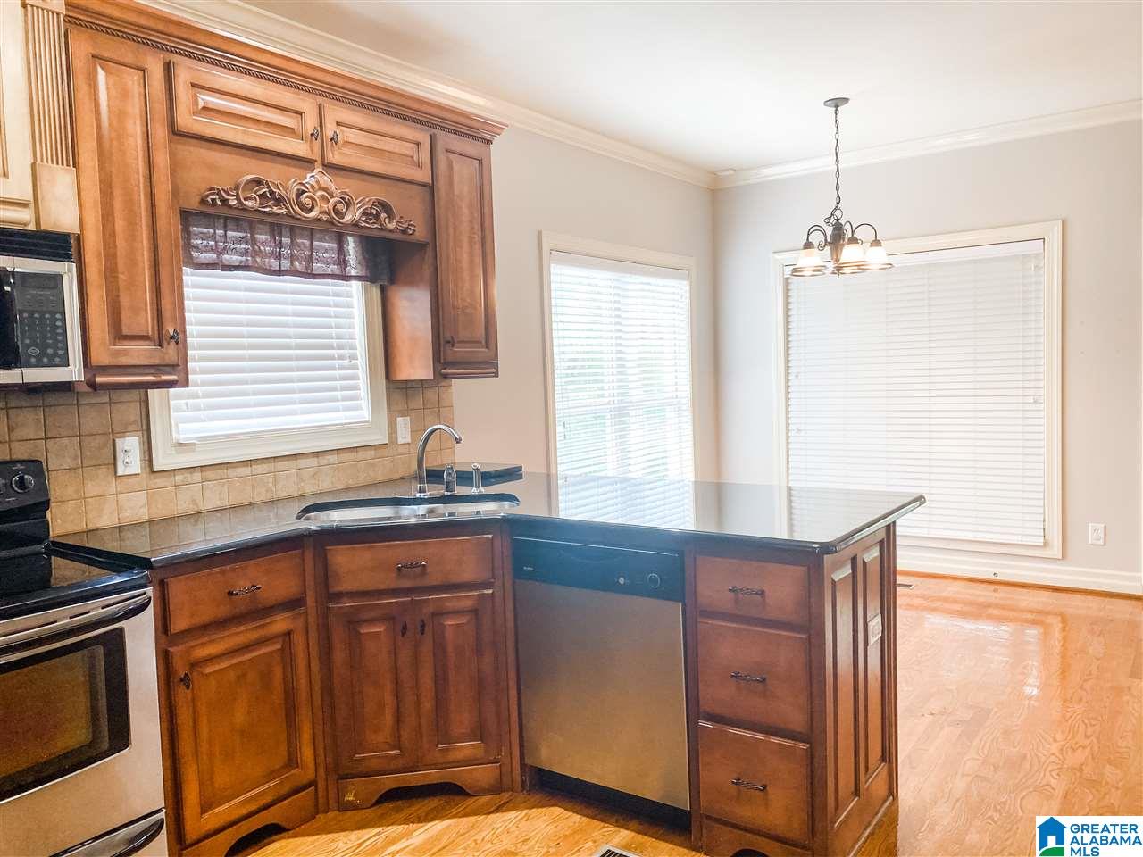205 Red Bay Drive Alabaster, AL 35114 - Photo 11 of 37