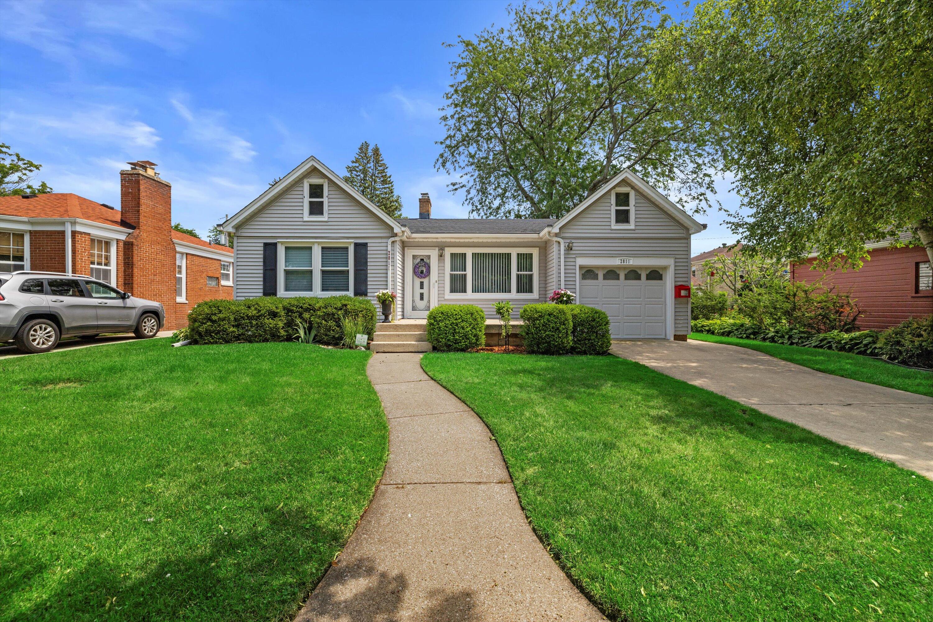 2811 North Wisconsin Street Racine, WI 53402 - Photo 1 of 1 18-IMG_0460