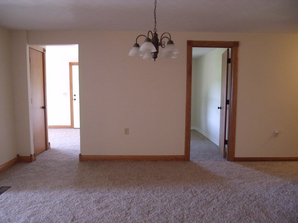 906 Grinstead Mill Road Cave City, KY 42127 - Photo 4 of 21 Gallery Image 4
