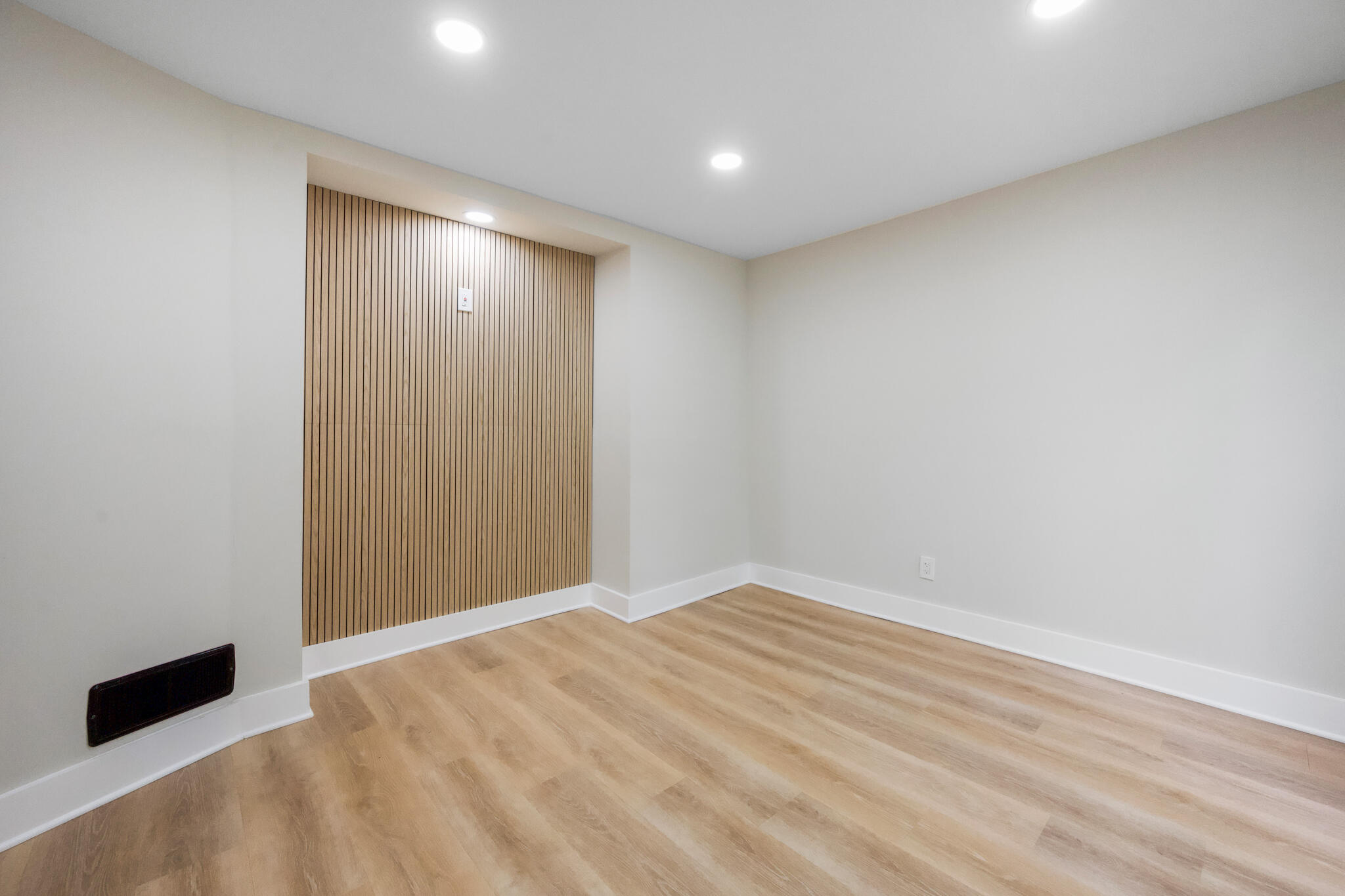 50 14th Street Bangor, ME 04401 - Photo 14 of 40 50 14th Street, Bangor, ME 04401