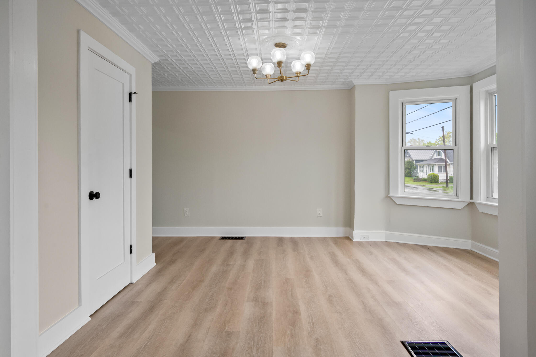 50 14th Street Bangor, ME 04401 - Photo 8 of 40 50 14th Street, Bangor, ME 04401