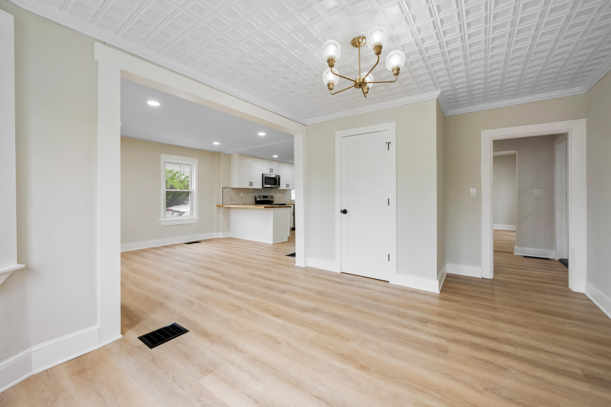 50 14th Street Bangor, ME 04401 - Photo 9 of 40 50 14th Street, Bangor, ME 04401