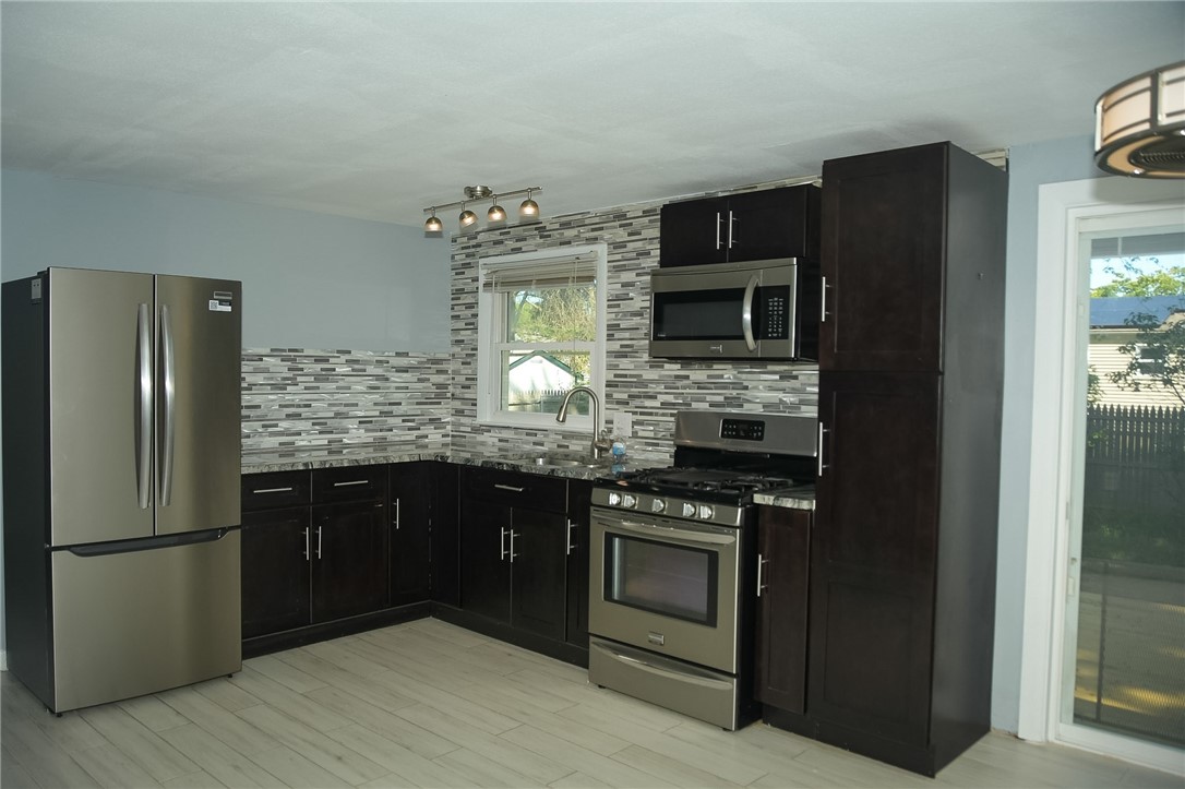 23 Perkins Street Warwick, RI 02886 - Photo 20 of 32