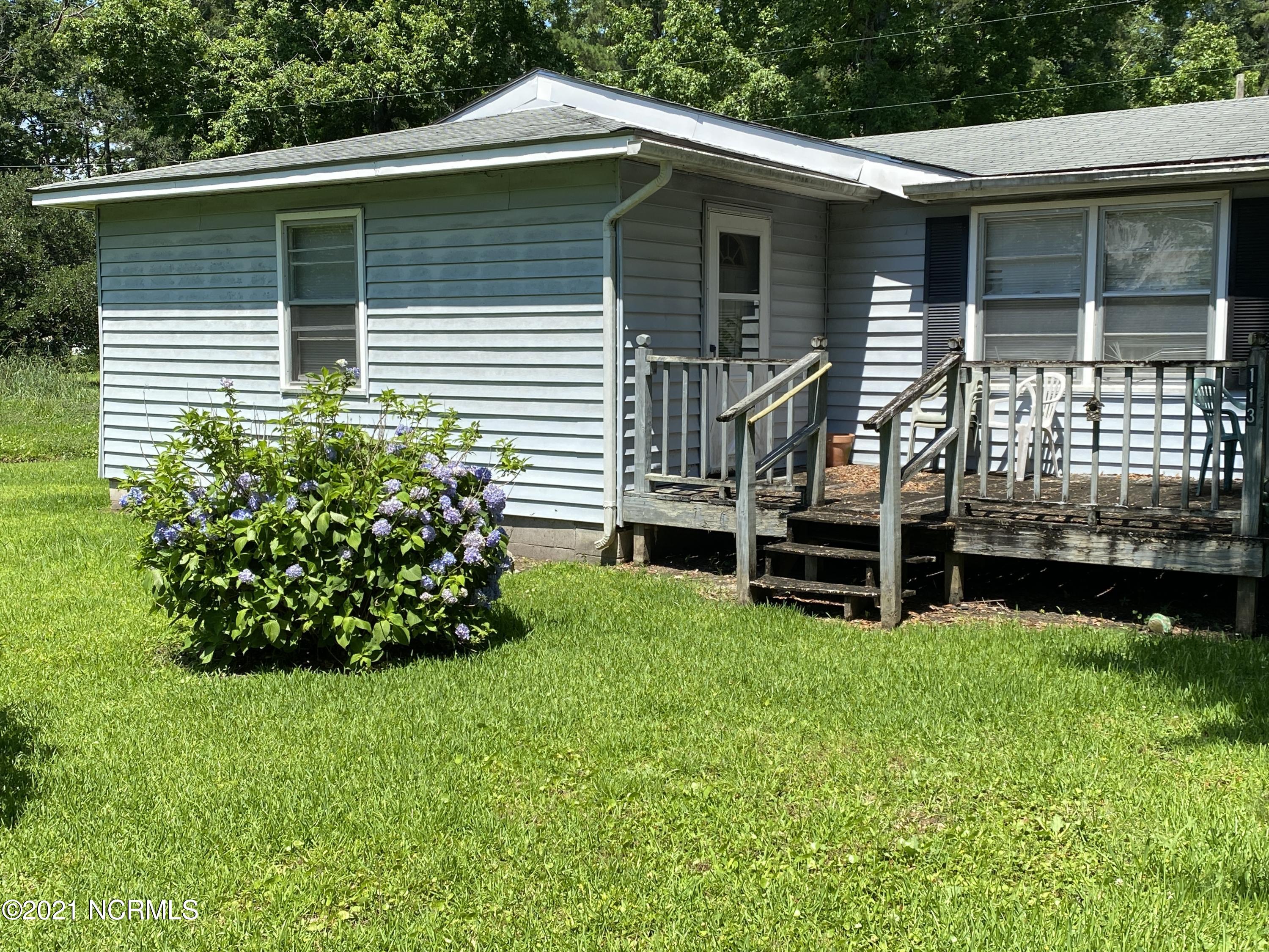 113 Rodeo Lane Jacksonville, NC 28540 - Photo 2 of 16 IMG_1847