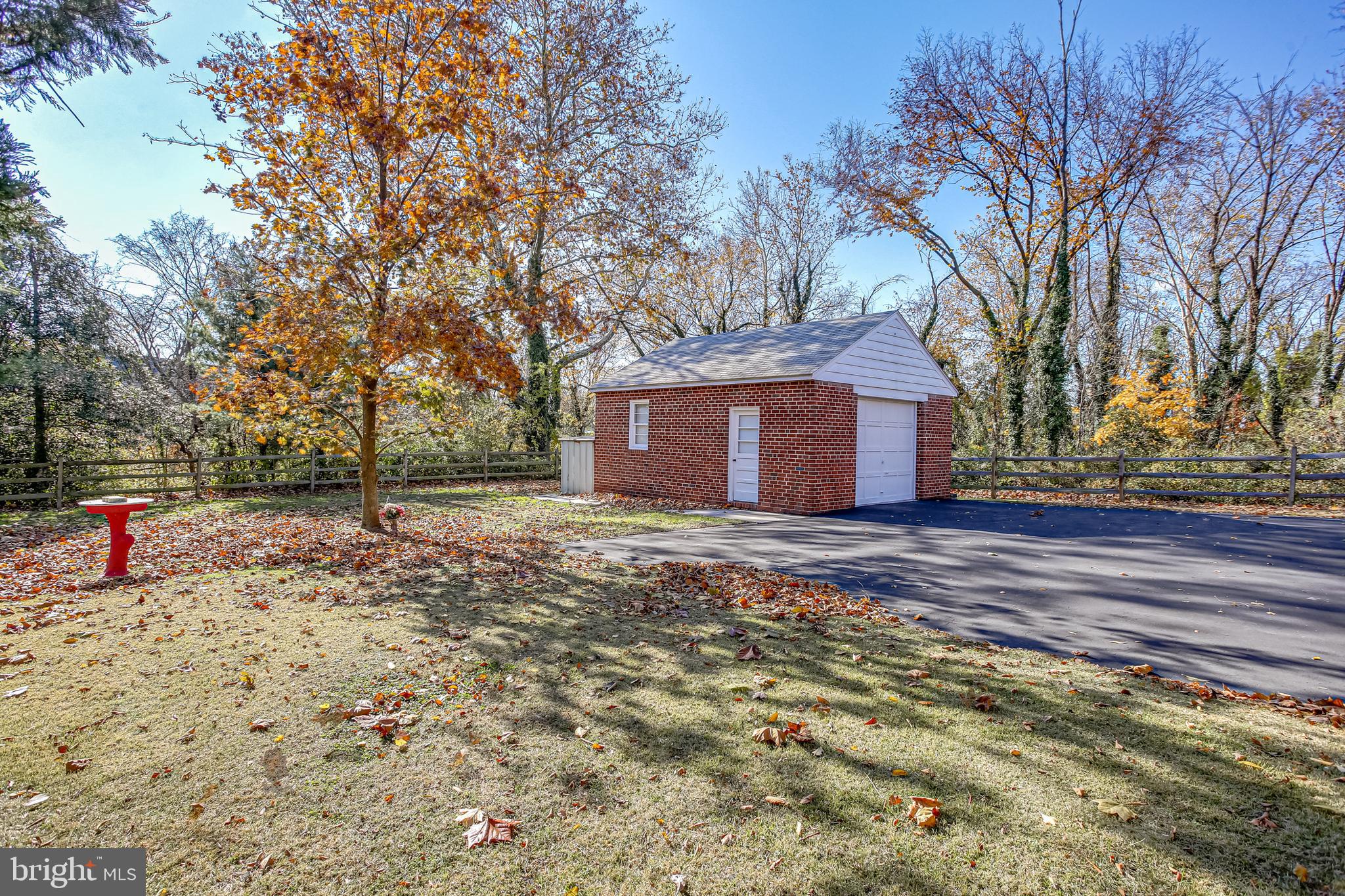 1541 Sulphur Spring Road Baltimore, MD 21227 - Photo 10 of 29 Garage