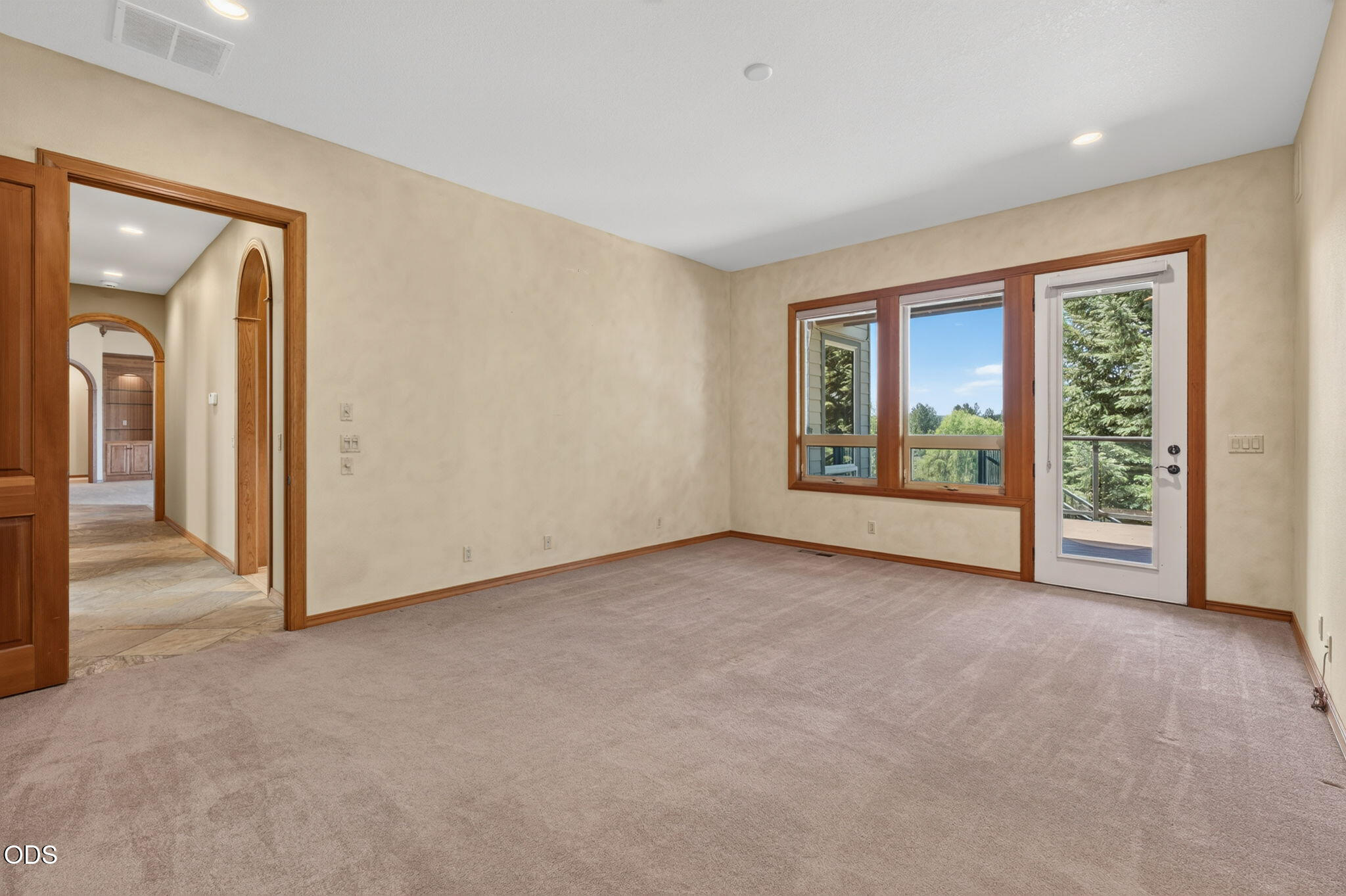 21955 Rickard Road Bend, OR 97702 - Photo 11 of 50