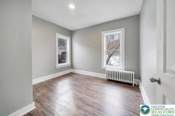 $2,100 | 712 Northampton Street, Easton, PA 18042