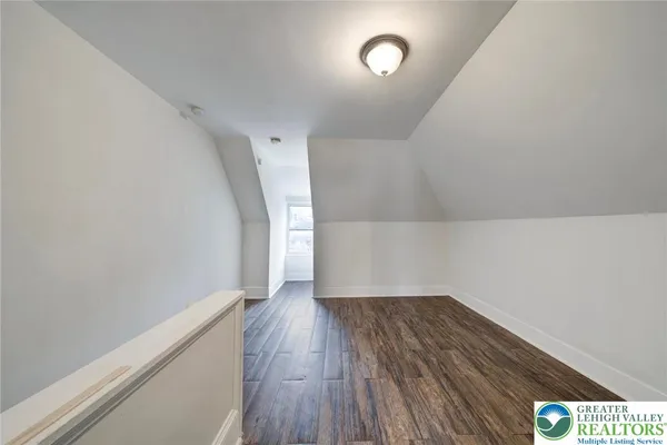 $2,100 | 712 Northampton Street, Easton, PA 18042