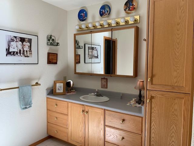 71 Fir Street Benbow, CA 95542 - Photo 13 of 14 Master Bath