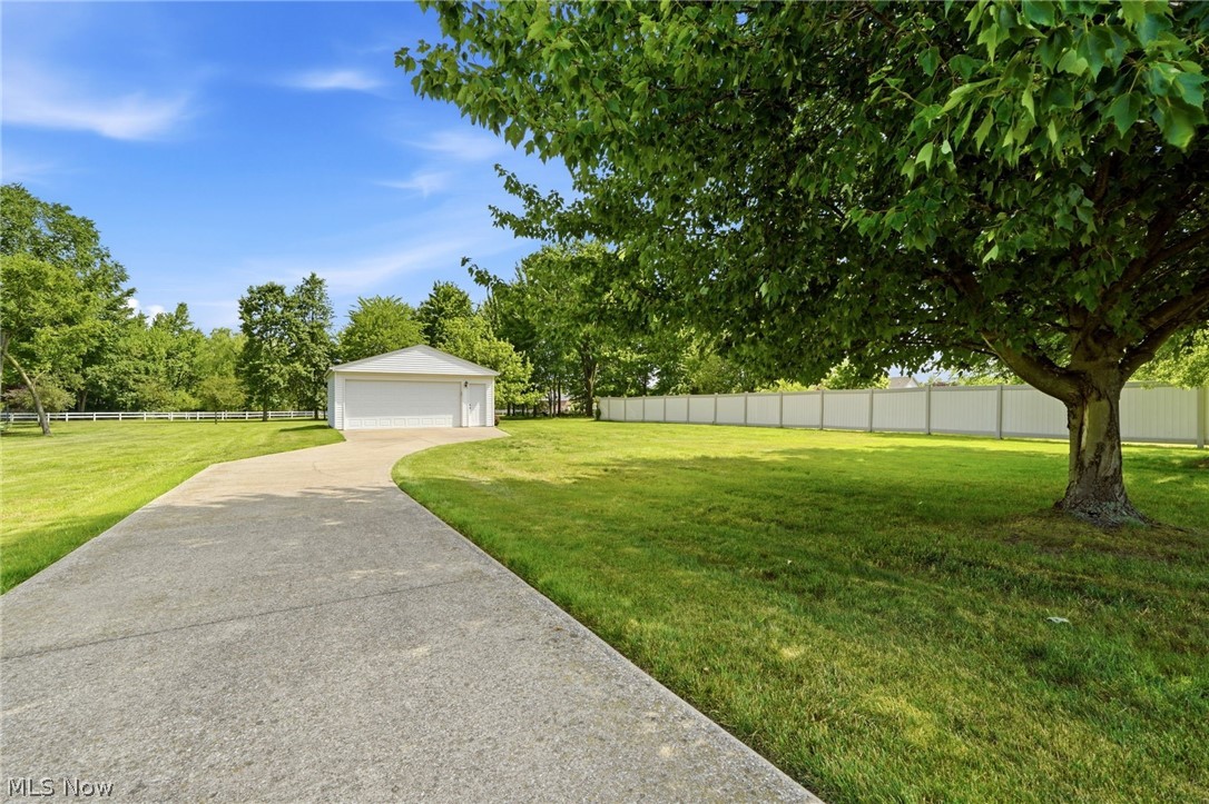 13176 Whitney Road Strongsville, OH 44136 - Photo 38 of 50 Gallery Image 38
