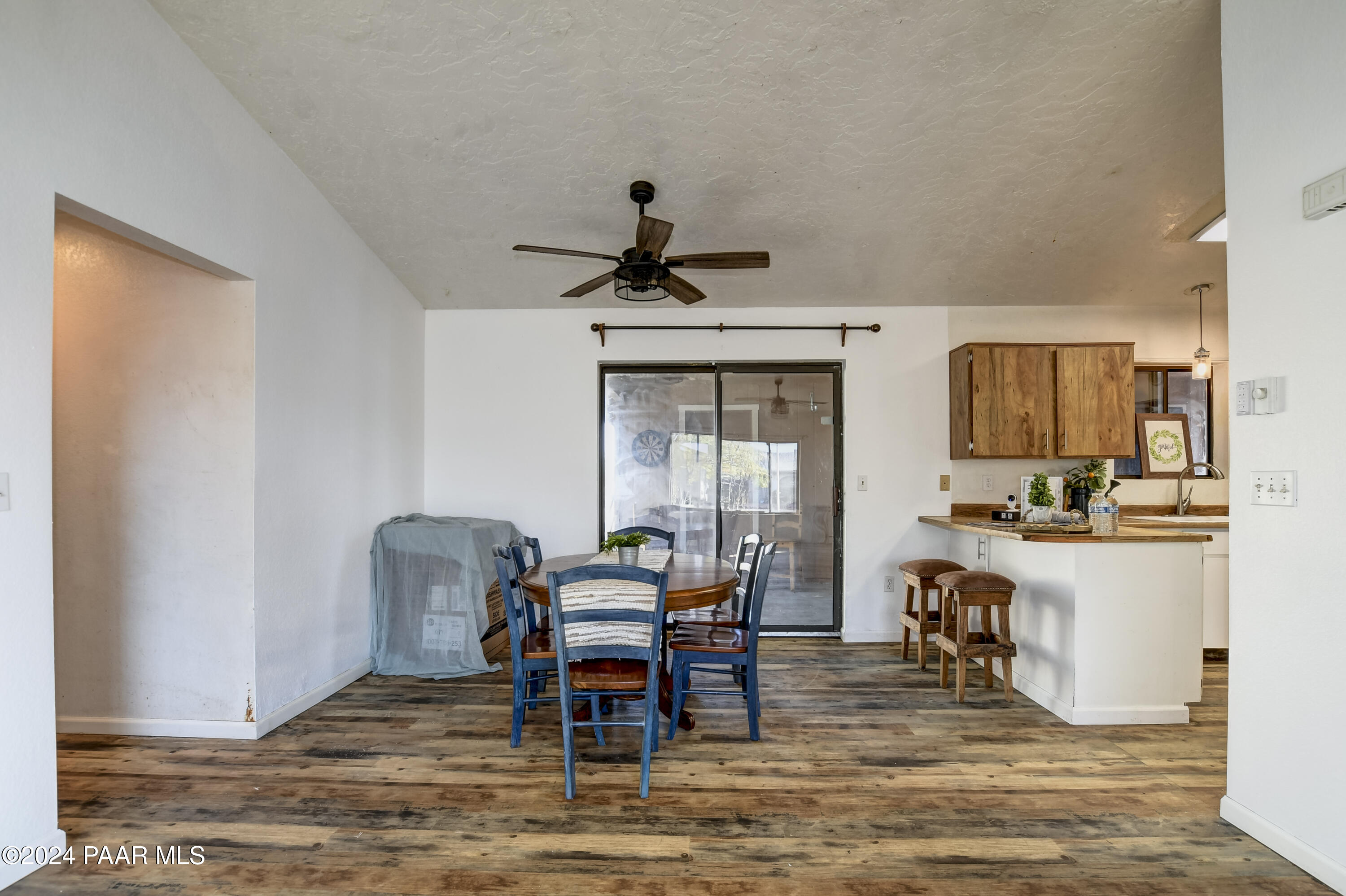7150 East Silverlode Drive Prescott Valley, AZ 86314 - Photo 4 of 34 Dining Area 1