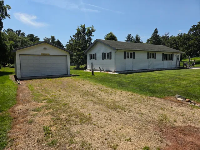 $399,900 | 4131 Maple Drive, Delavan, WI 53115