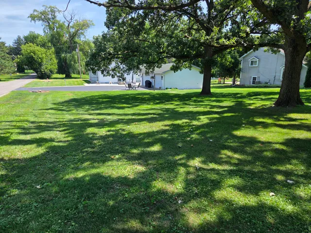 $399,900 | 4131 Maple Drive, Delavan, WI 53115